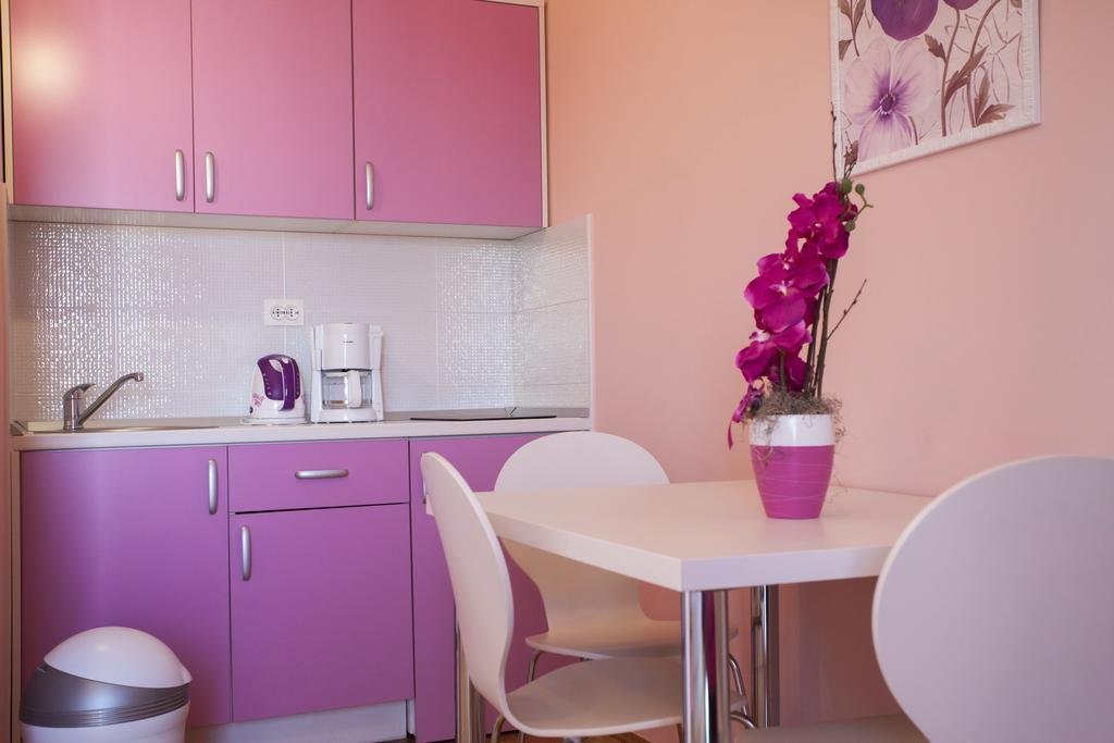 Villa Neda マカルスカ 部屋 写真